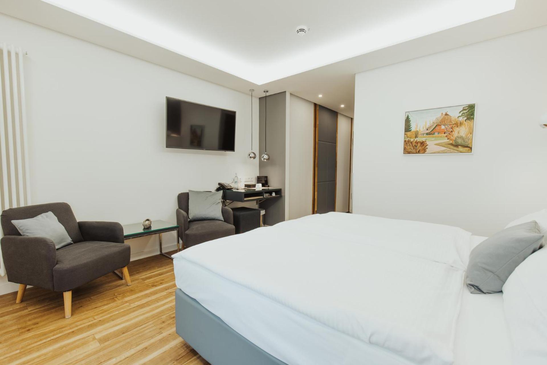 Parkhotel IV Jahreszeiten Кюлунгсборн Экстерьер фото
